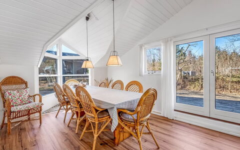 Caya - 450M to the Fjord: Sol, Design Intérieur, Bois, Sol, Escaliers, Plafond, Tache De Bois, Parquet, Dur, Balustrade