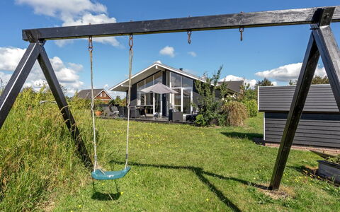 Gudmunda - 200M to the Fjord: Bois, Communauté Des Plantes, Lot Terre, Ombre, Matériau Naturel, Batiments Jardin, Cabanon, Structure En Plein Air, Cabane En Rondins