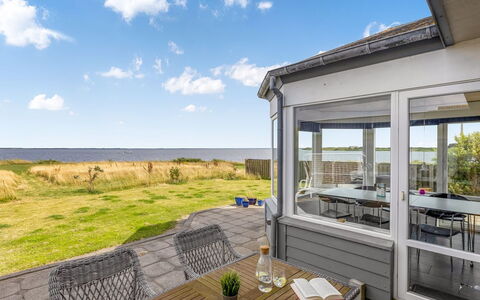 Bibbi - 20M to the Fjord: Domicile, Porche, Lot Terre, Porte, Chalet, Biens, Ombre, Cour, Balcon, Villa