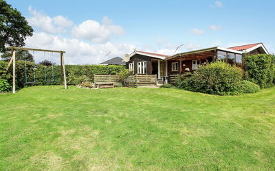 Lillebror - 200M from the Sea