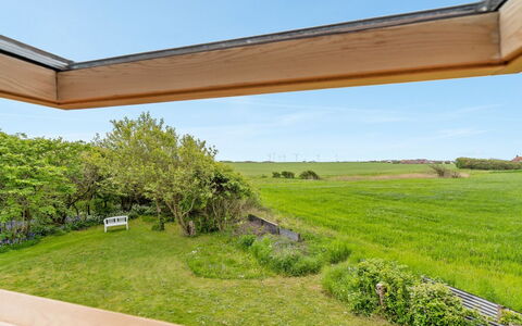 Nevis - 1.5Km from the Sea: Meubles, Design Intérieur, Chaise, Sol, Table, Recours, Sol, Plafond, Pièce, Eco Hôtel