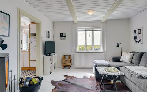 Nevis - 1.5Km from the Sea: Meubles, Design Intérieur, Chaise, Sol, Table, Recours, Sol, Plafond, Pièce, Eco Hôtel