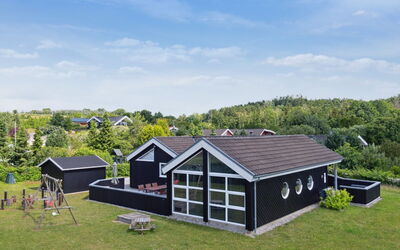 Athisl - 800M from the Sea