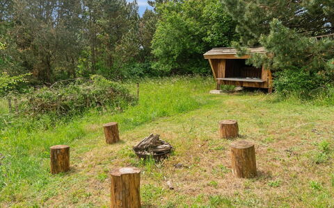 Arntraud - 250M from the Sea: Herbe, Prairie, Lot Terre, Chalet, Zone Rurale, Prairie, Batiments Jardin, Jardin, Cabanon