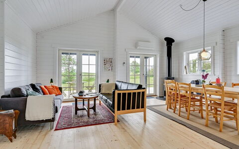 Siebelt - 200M from the Sea: Bois, Plafond, Domicile, Sol, Parquet, Sol, Chalet, Dur, Salon, Planche