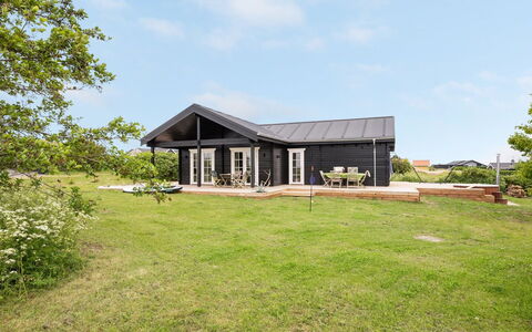 Siebelt - 200M from the Sea: Toit, Maison, Domicile, Chalet, Siding, Biens, Allée, Batiments Jardin, Cour, Cabanon