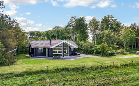 Thorman - 75M from the Sea: Chalet, Toit, Domicile, Pente, Cabane, Siding
