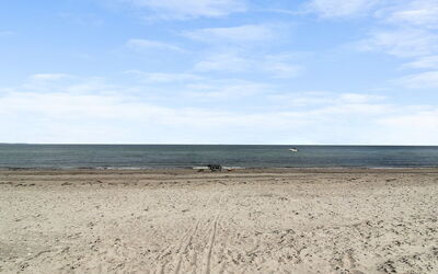 Kiowa - 100M from the Sea