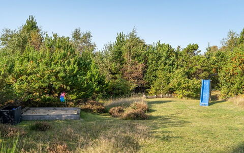 Bia - 250M from the Sea: Bois, Domicile, Porche, Plate-Forme, Dur, Toit, Tache De Bois, Parquet, Eco Hôtel