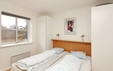 Enni - 100M from the Sea: Mur, Lit, Chambre, Bois, Design Intérieur, Sol, Sol, Plafond, Drap De Lit, Meubles