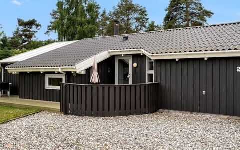 Gjorgjija - from the Sea: Chalet, Cabanon, Cabane, Ferme, Prairie, Cabane, Grange, Cabane En Rondins, Batiments Jardin
