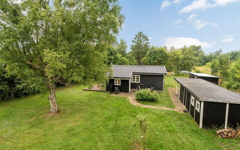 Gia - 1.3Km from the Sea: Herbe, Arbuste, Maison, Chalet, Zone Rurale, Lot Terre, Domicile, Jardin, Pelouse, Couverture De Sol