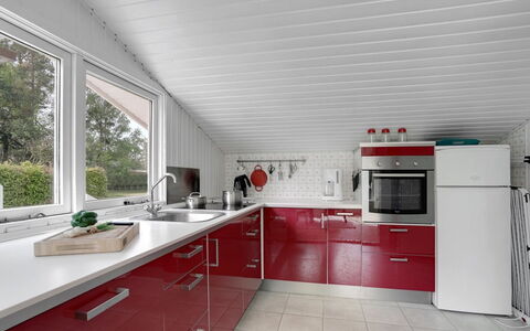 Mainio - 800M from the Sea: Toit, Maison, Domicile, Chalet, Siding, Biens, Allée, Batiments Jardin, Cour, Cabanon
