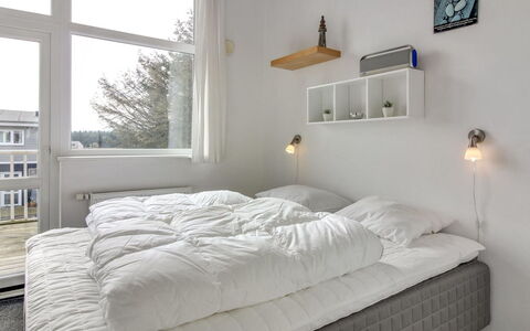 Ingolf - 750M from the Sea: Lit, Chambre, Literie, Meubles, Design Intérieur, Drap De Lit, Mur, Plafond, Linge, Sol