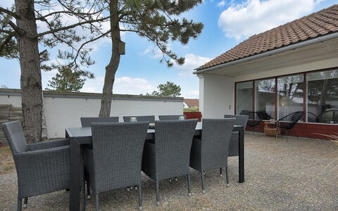 Frieda - 7.2Km from the Sea: Maison, Domicile, Porte, Toit, Chalet, Biens, Jardin, Ombre, Siding, Cour