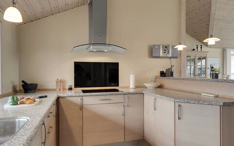 Aniela - 150M from the Sea: Comptoir, Cuisine, Sol, Design Intérieur, Appareil De Cuisine, Cabinetry, Meubles, Plafond, Sol, Luminaire