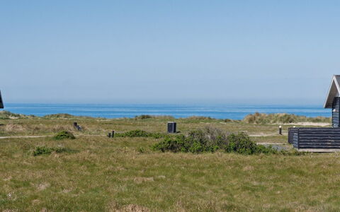 Aniela - 150M from the Sea: Bleu, Herbe, Prairie, Écorégion, Horizon, Plaine, Lot Terre, Mer, Communauté Des Plantes, Cotiers Et Relief Océaniques