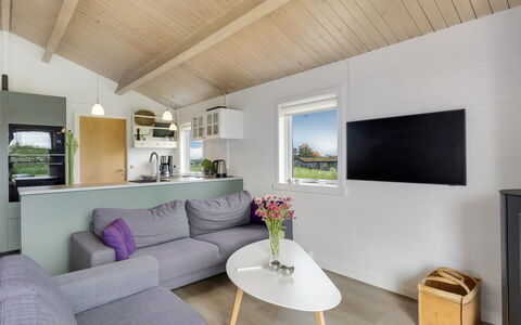 Aashild - 400M from the Sea: Bois, Sol, Design Intérieur, Sol, Plafond, Domicile, Pièce, Salon, Parquet, Dur
