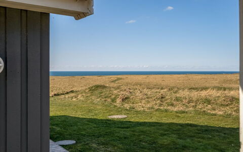 Hedy - 150M from the Sea: Meubles, Design Intérieur, Sol, Bois, Sol, Plafond, Parquet, Chaise, Table, Éclairage
