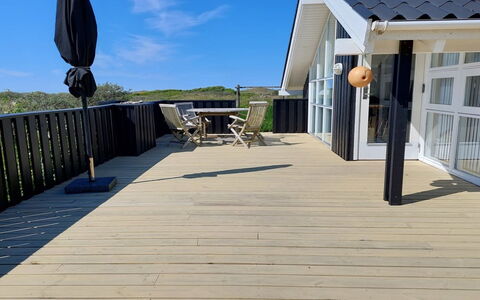 Sixten - 450M from the Sea: Bois, Parquet, Sol, Sol, Plate-Forme, Dur, Planche, Tache De Bois, Porche, Boardwalk