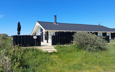 Sixten - 450M from the Sea: Sol, Mur, Sol, Design Intérieur, Bois, Plafond, Parquet, Éclairage, Meubles, Revêtement De Sol Stratifié