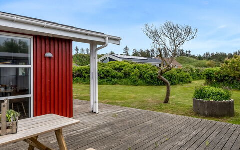 Verene - 400M from the Sea: Chalet, Arrière-Cour, Cour, Batiments Jardin, Cabanon, Siding, Mobilier De Jardin, Cabane En Rondins, Structure En Plein Air, Cabane