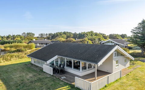 Otta - 779M from the Sea: Domicile, Maison, Toit, Architecture, Chalet, Biens, Siding, Ombre, Conception, Porche