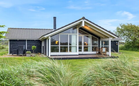 Leya - 1.2Km from the Sea: Meubles, Design Intérieur, Sol, Bois, Sol, Plafond, Parquet, Chaise, Table, Éclairage