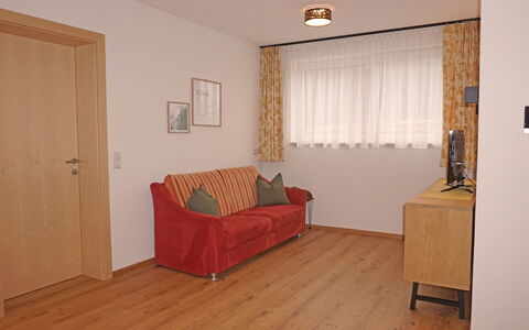 Freiheit-La: Meubles, Confort, Bois, Design Intérieur, Sol, Sol, Bâtiment, Tache De Bois, Salle, Porte