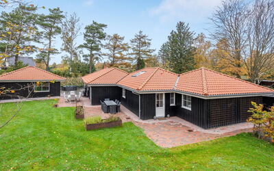 Ribanna - 650M from the Sea