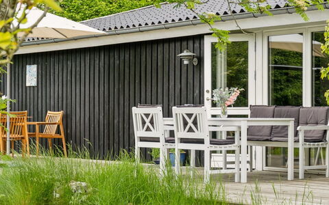 Ilsabet - 750M from the Sea: Bois, Toit, Architecture, Domicile, Maison, Chalet, Siding, Dur, Pente, Biens