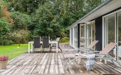 Heino - 3.5Km from the Sea: Herbe, Arbuste, Maison, Jardin, Domicile, Chalet, Lot Terre, Pelouse, Couverture De Sol