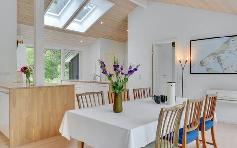 Heino - 3.5Km from the Sea: Architecture, Toit, Domicile, Composite, Daylighting, Siding, Allée