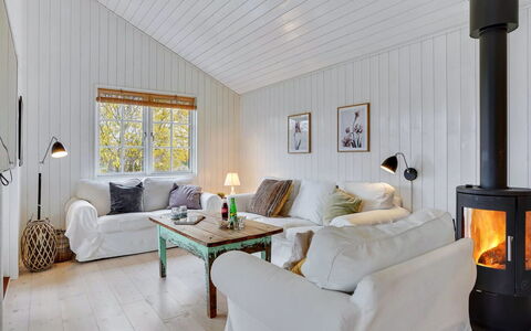 Mojsej: Bois, Sol, Design Intérieur, Meubles, Plafond, Salon, Sol, Domicile, Canapé, Pièce