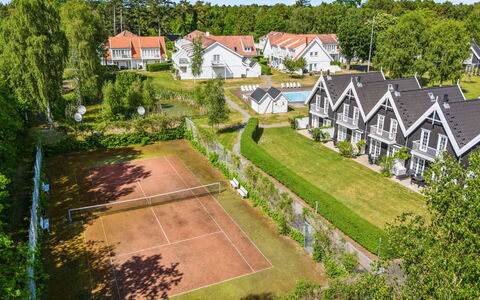 Anniek - 1Km to the Fjord: Bâtiment, Maison, Zone Résidentielle, Domicile, Arbuste, Toit, Chalet, Biens, Jardin