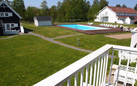 Anniek - 1Km to the Fjord: Bâtiment, Maison, Zone Résidentielle, Domicile, Arbuste, Toit, Chalet, Biens, Jardin