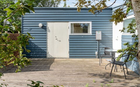 Hannelore - 700M from the Sea: Bois, Siding, Porte, Composite, Planche, Batiments Jardin, Arrière-Cour, Dur, Chalet, Jardin