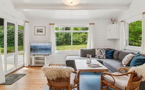 Nititzki - 600M from the Sea: Domicile, Chalet, Porche, Siding, Ferme, Structure En Plein Air