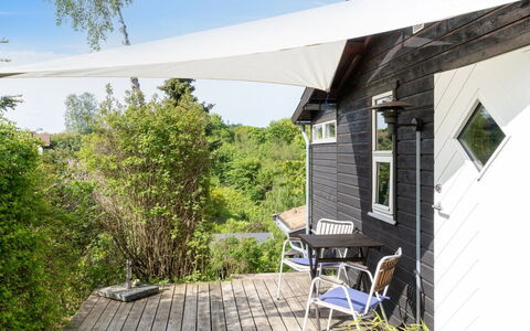 Gundhild - 1.8Km from the Sea: Jour, Bâtiment, Zone Urbaine, Zone Métropolitaine, Ville, Appartement, Quartier, Métropole, Skyscraper