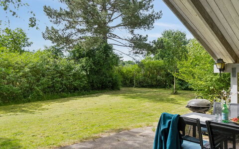 Kerrin - 300M from the Sea: Bois, Chalet, Dur, Planche, Tache De Bois, Batiments Jardin, Conception, Cour, Cabane En Rondins, Arrière-Cour