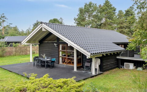 Wilgrib - 400M from the Sea: Piscine, Ville Resort