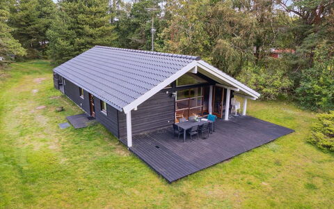 Wilgrib - 400M from the Sea: Toit, Maison, Lot Terre, Domicile, Chalet, Biens, Batiments Jardin, Ombre, Cabane En Rondins, Aménagement Paysager