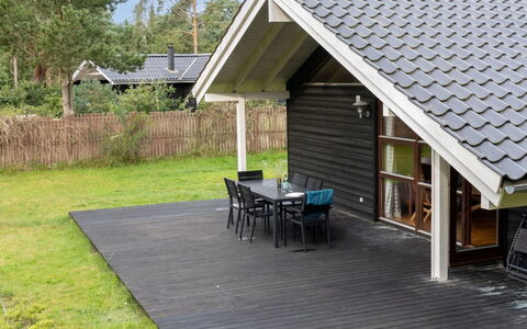 Wilgrib - 400M from the Sea: Toit, Maison, Lot Terre, Domicile, Chalet, Biens, Batiments Jardin, Ombre, Cabane En Rondins, Aménagement Paysager