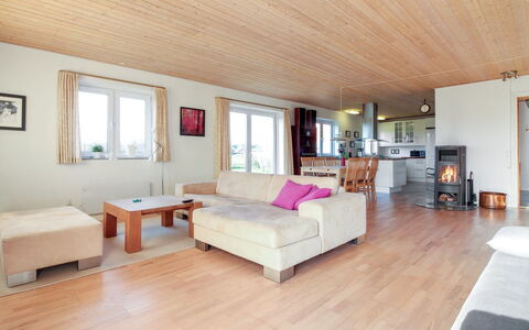Ettie - 6Km from the Sea: Maison, Domicile, Zone Résidentielle, Toit, Chalet, Lot Terre, Biens, Cour, Jardin, Siding