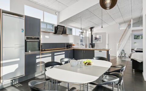 Bjerne - 200M from the Sea: Meubles, Design Intérieur, Sol, Bois, Sol, Plafond, Parquet, Chaise, Table, Éclairage