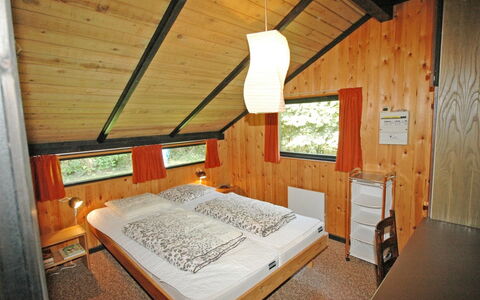 Spasena - 400M from the Sea: Herbe, Arbuste, Maison, Jardin, Domicile, Chalet, Lot Terre, Pelouse, Couverture De Sol