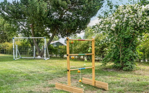 Dierf - 550M from the Sea: Bois, Toit, Domicile, Maison, Architecture, Siding, Lot Terre, Chalet, Cabanon, Batiments Jardin