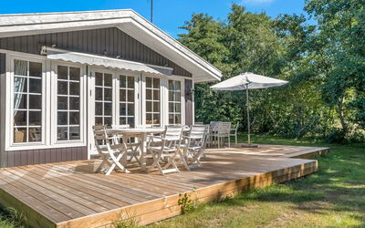 Tineke - 200M from the Sea