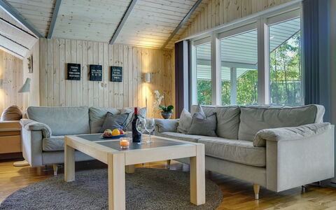 Sida - 600M from the Sea: Meubles, Design Intérieur, Sol, Bois, Canapé, Sol, Plafond, Salon, Domicile, Éclairage