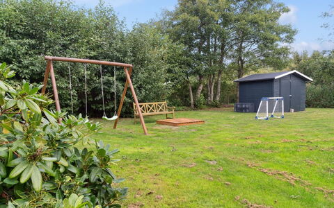 Aldis - 300M from the Sea: Domicile, Chalet, Porche, Siding, Ferme, Structure En Plein Air